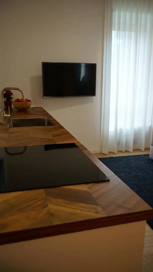 Danae Home Milan Apartment